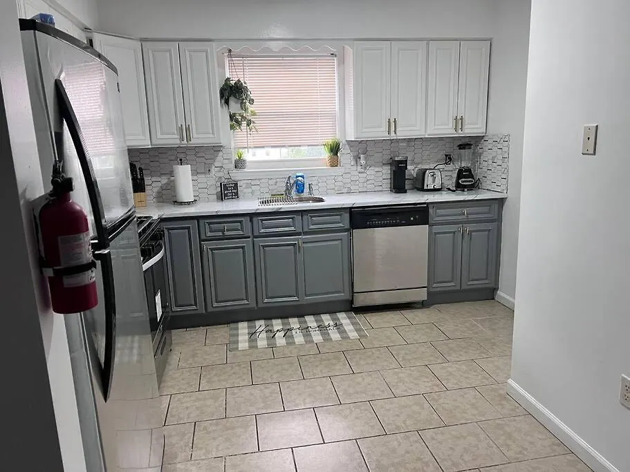 Elegant 3 Kings Bedroom Near Downtown Newark Ewr Nyc Airport Apartment