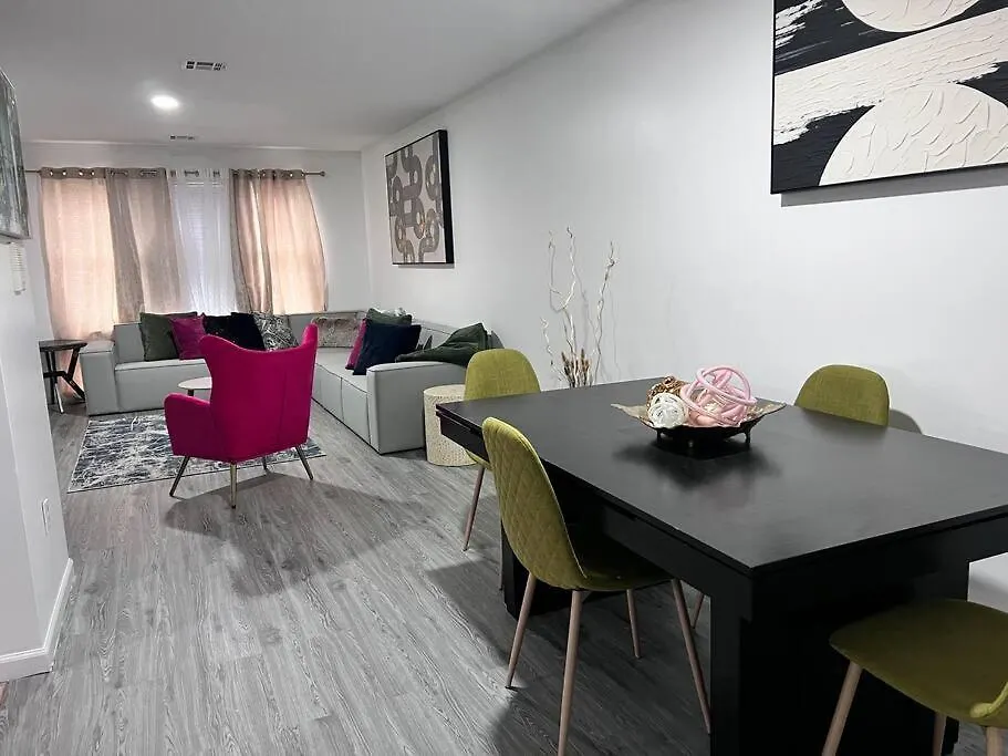 Elegant 3 Kings Bedroom Near Downtown Newark Ewr Nyc Airport