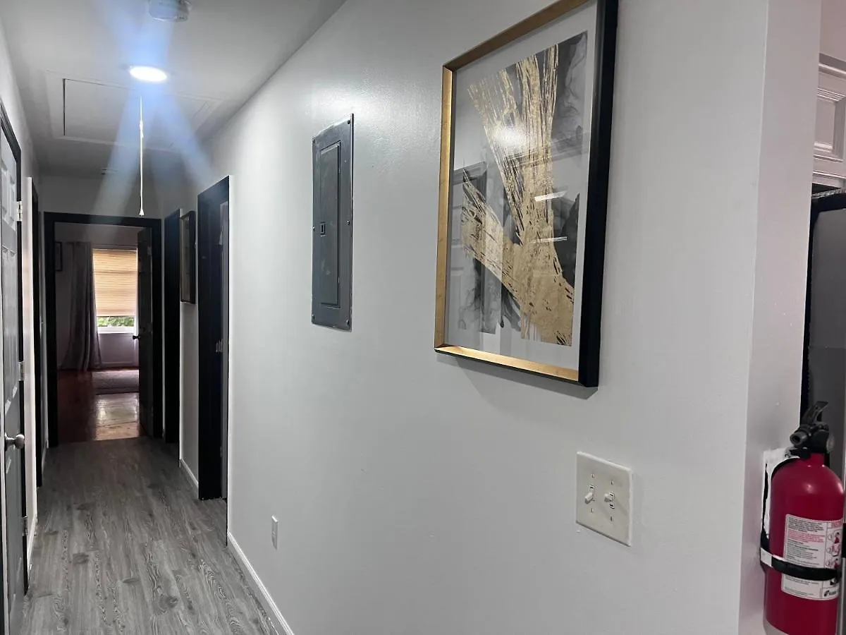 Apartment Elegant 3 Kings Bedroom Near Downtown Newark Ewr Nyc Airport